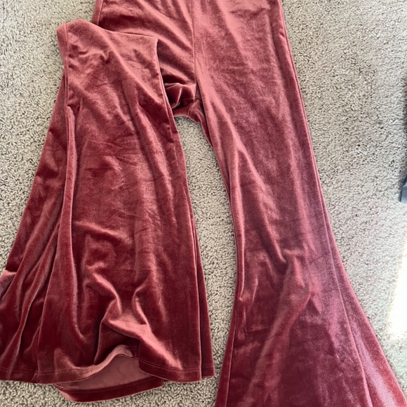 Clothes - Picture 7 of 14